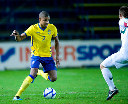 Mikael Dyrestam, Sverige