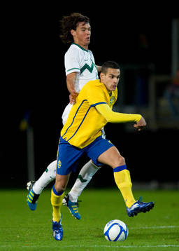 Mervan Celik, Sverige