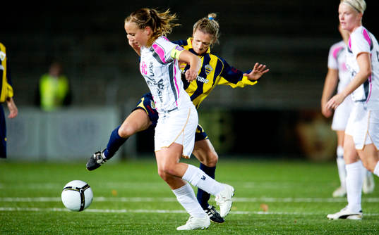 Bläddra bland fler bilder av Fotboll, dam, Womens Cup, LDB Malmö-Tavagnacco