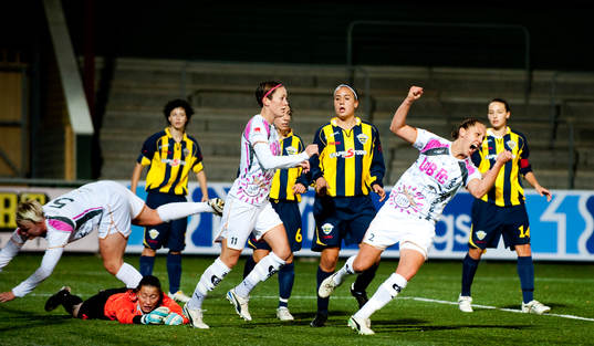 Emma Wilhelmsson, LDB Malmö gör mål jubel