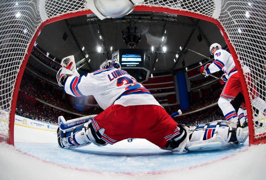 Henrik Lundqvist, målvakt, New York Rangers, gör en