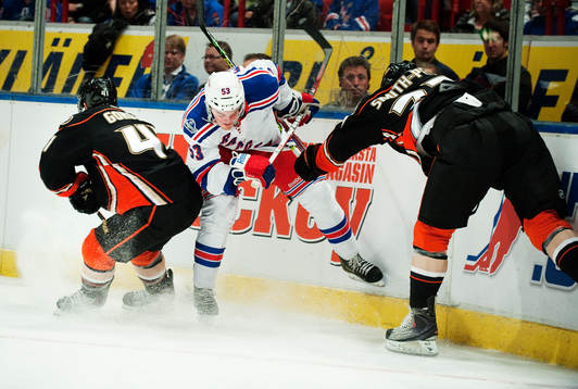 Andrew Gordon och Devante Smith Pelly, Anaheim Ducks,