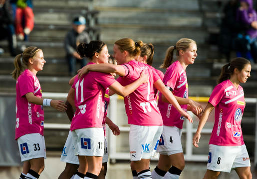Hanna Pettersson och Anna Westerlund, Umeå, jubel