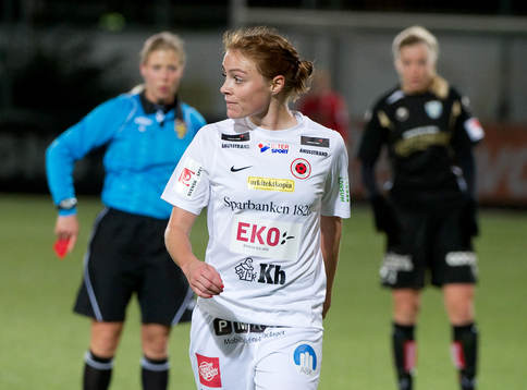 Sif Atladottir, Kristianstad, får rött kort