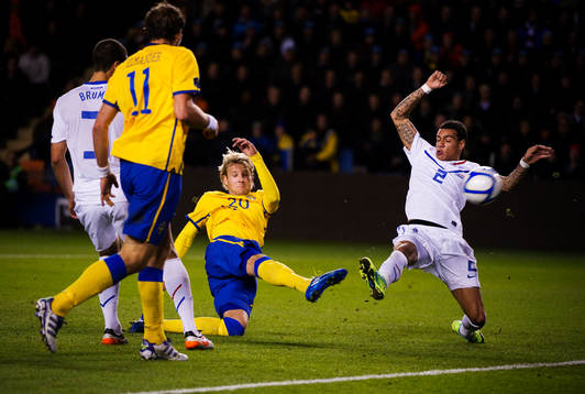 Bläddra bland fler bilder av Fotboll, EM-kval, Sverige - Holland