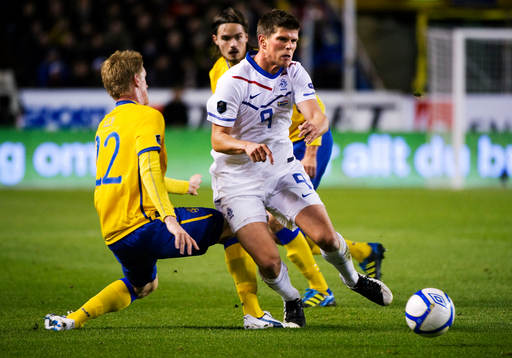 Rasmus Elm, Sverige, stoppar Klaas Jan Huntelaar, Holland