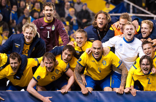Sverige jublar över sin EM plats. Jubel, glädje