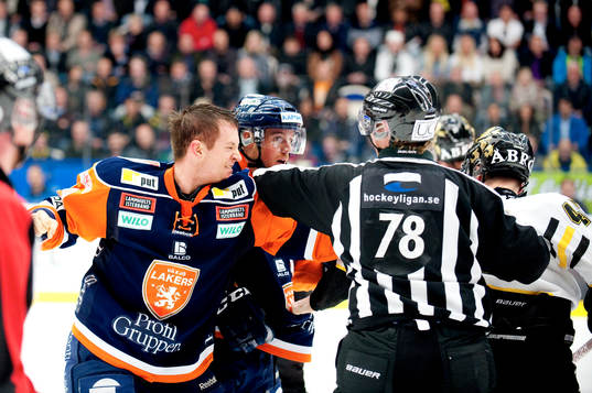 Ilkka Heikkinen, Växjö. Bråk, domare