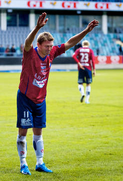 Marcus Allbäck, Örgryte, jubel, bugar sig för