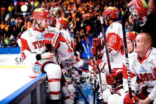 Bläddra bland fler bilder av Ishockey, Elitserien, Växjö-Timrå