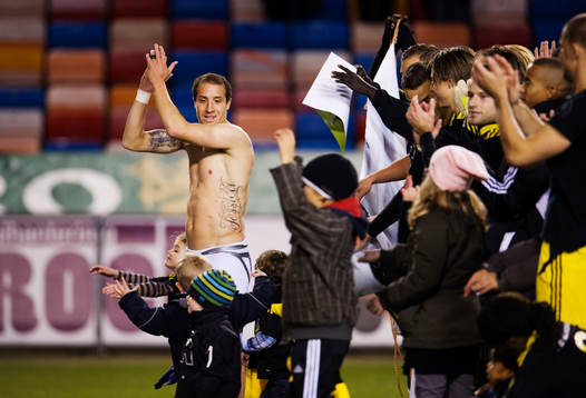 Kenny Pavey, AIK, gjorde sin sista hemmamatch. Efteråt