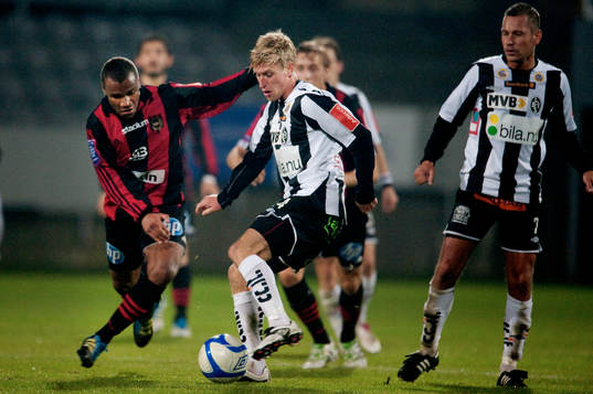 Serge-Junior Martinsson Ngou, Brommapojkarna, Thomas Raun,