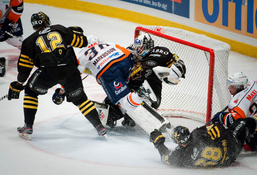 Johan Markusson, Växjö flyger in över Viktor Fasth,