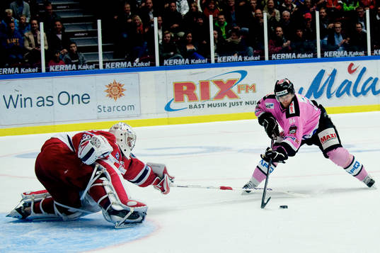 Bläddra bland fler bilder av Ishockey, Allsvenskan, Malmö-Södertälje