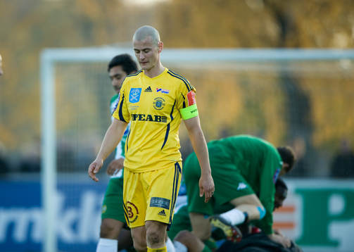 Jacob Augustsson, depp, Ängelholm, i bakgrunden Hammarby ,