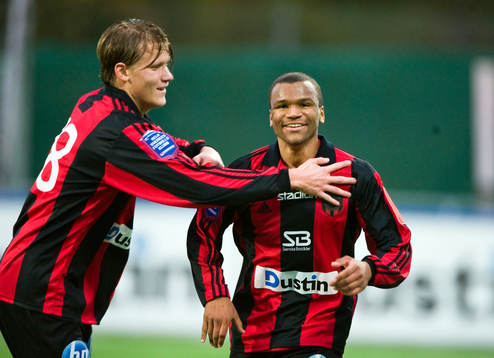 Victor Söderström och Serge-Junior Martinsson Ngouali,