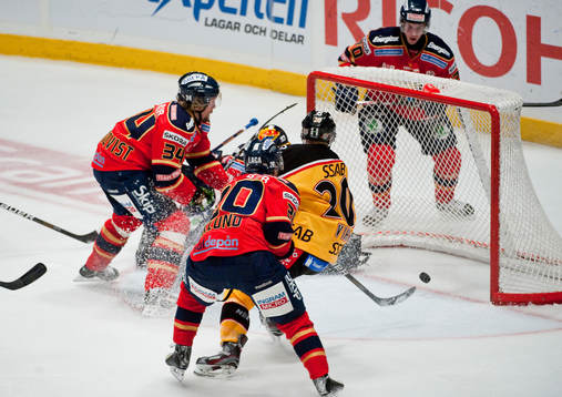 2-1 till Luleå går in bakom Gustaf Wesslau, målvakt