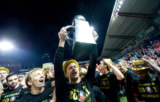 SM-guld, Svenska Mästare 2011, pokal,  jubel, glädje.