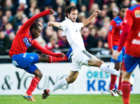 May Mahlangu, Helsingborg och Helgi Danielsson, AIK
