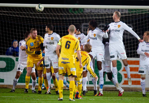 Johan Blomberg, Ängelholm knorrar in 2-1