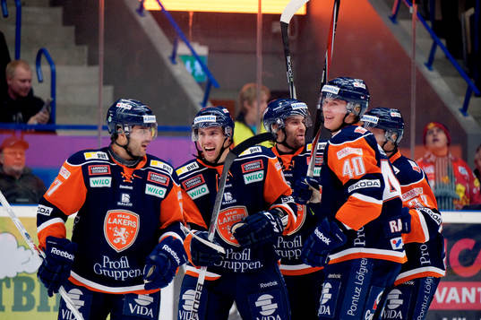 Per Hållberg, (mitten) Växjö, jubel