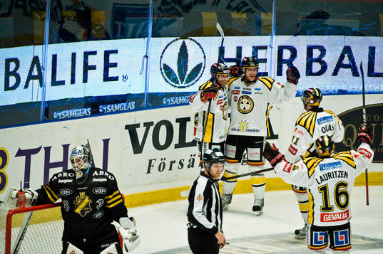 Viktor Fast, målvakt, AIK,  Jörgen Sundqvist och Jonas