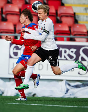 Simon Thern, Helsingborg, i en närkamp med Emil Berger,