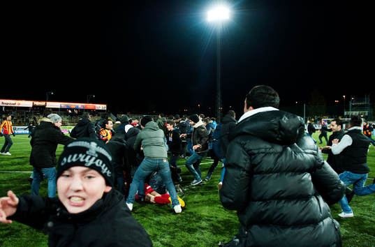 Bläddra bland fler bilder av Fotboll, kval till Allsvenskan, Syrianska - Ängelholm