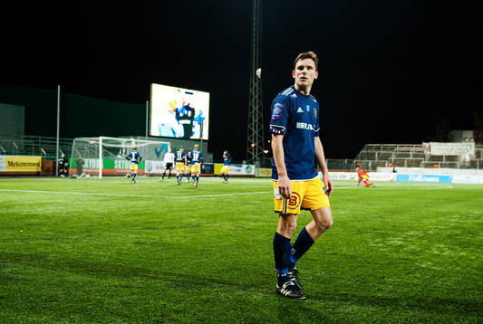 Marcus Lindberg, Ängelholm, lämnar planen