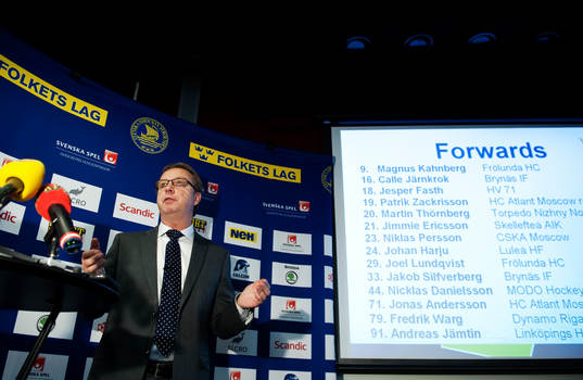 Pär Mårts, förbundskapten, presenterade Tre Kronors