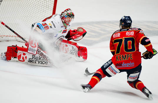 Frederik Andersen, målvakt, Frölunda, räddar en straff