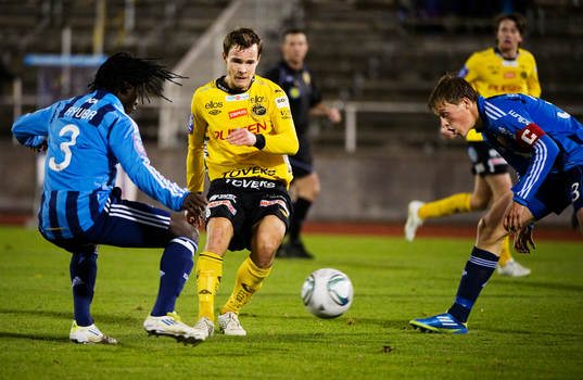 Anton Wede, Elfsborg, passar bollen