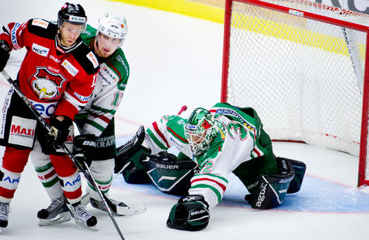 Jonas Fransson, målvakt, Rögle blockerar