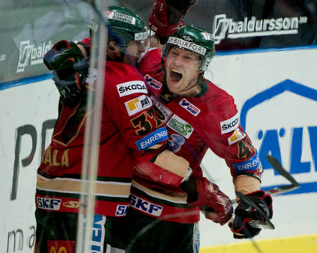 Mika Pyörälä, Frölunda, gör 2-2, jubel Mathis Olimb
