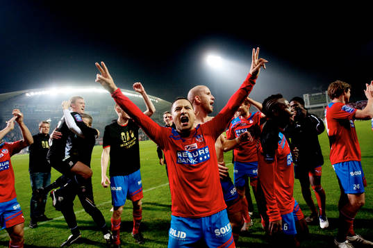 Rachid Bouaouzan, Helsingborg, firar guldet i Svenska