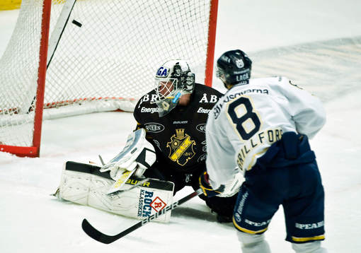 Daniel Grillfors, HV71 gör 3-2 på Viktor Fast, målvakt,