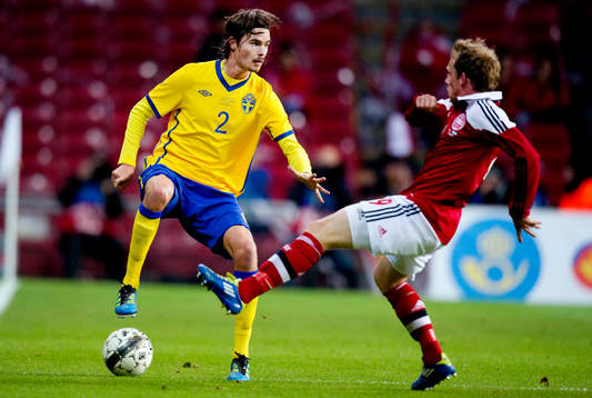 Mikael Lustig, Sverige