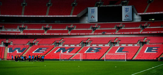 Sverige tränar på Wembley Stadium