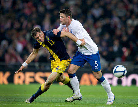 Johan Elmander, Sverige. Gary Cahill, England