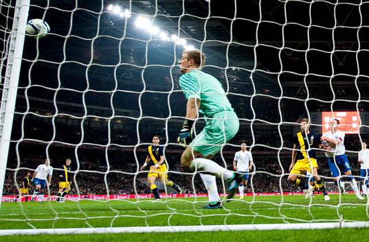 Sverige har en träff i stolpen, Joe Hart, målvakt England