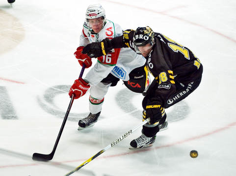 Jesper Olofsson,  Modo och Kent McDonell, AIK