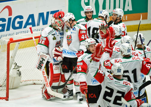 Mikael Tellqvist, målvakt, Modo gratuleras