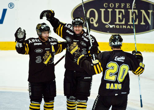 Christian Sandberg och Kent McDonell, AIK, jubel