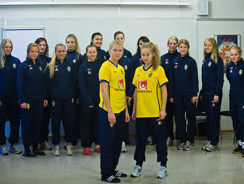 Nellie Ohlsson och Elin Kristiansson, Sverige. (Tipselit)