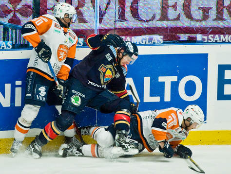 Andreas Holmqvist, AIK och Johan Markusson, Växjö