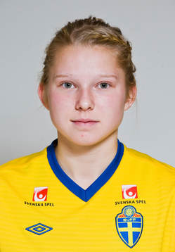 Nellie Ohlsson, Sverige