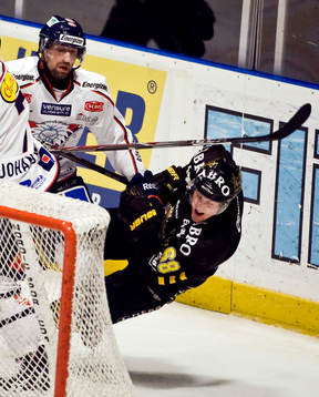 Victor Ahlström, AIK