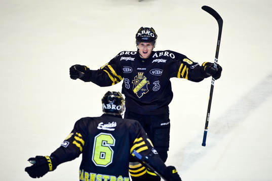 Oscar Ahlström, AIK, jubel