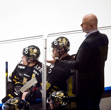 Dick Tärnström, Kent McDonell och Roger Melin, tränare,