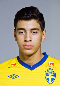 Dennis Borrego Pinones, Sverige